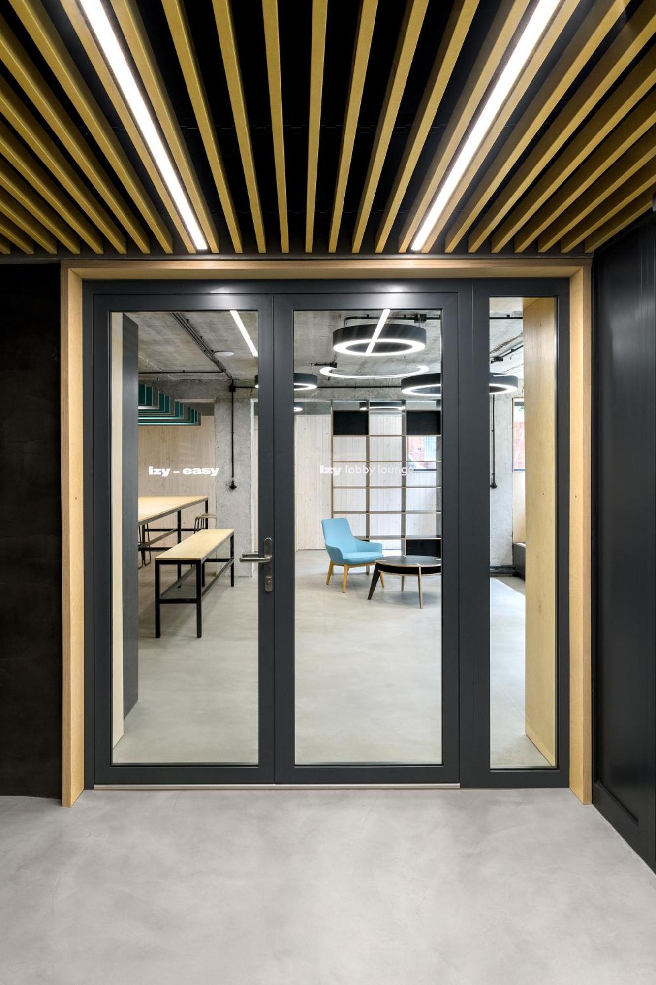 Izy Stay Hostel Μπρατισλάβα Εξωτερικό φωτογραφία