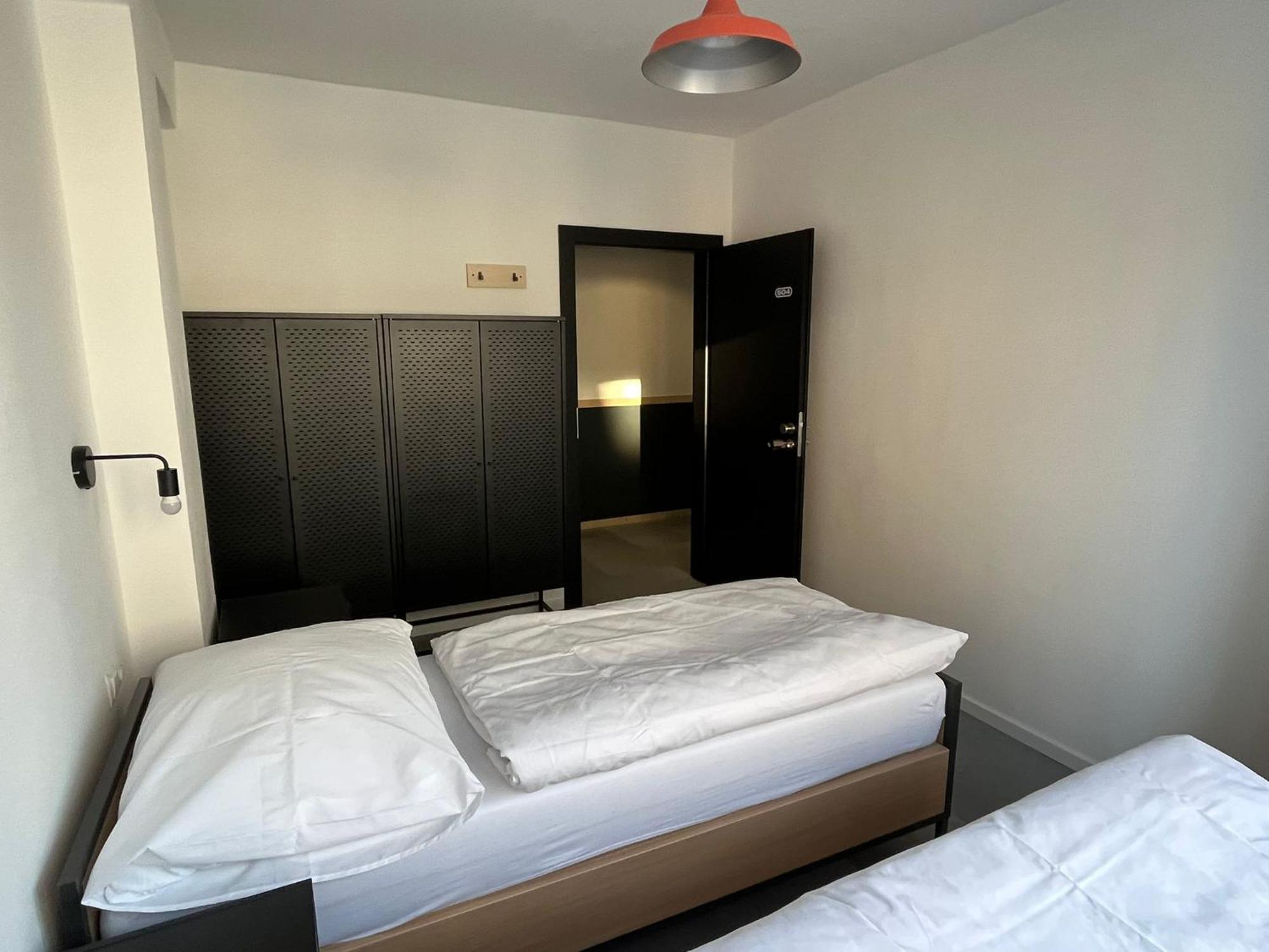 Izy Stay Hostel Μπρατισλάβα Εξωτερικό φωτογραφία