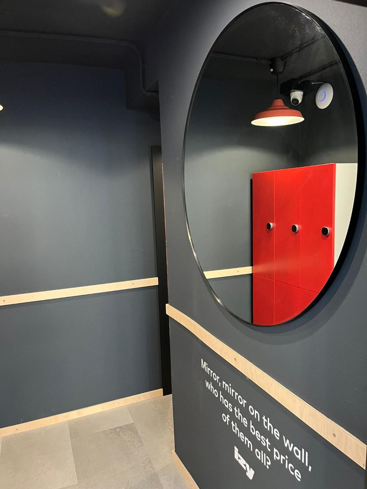 Izy Stay Hostel Μπρατισλάβα Εξωτερικό φωτογραφία