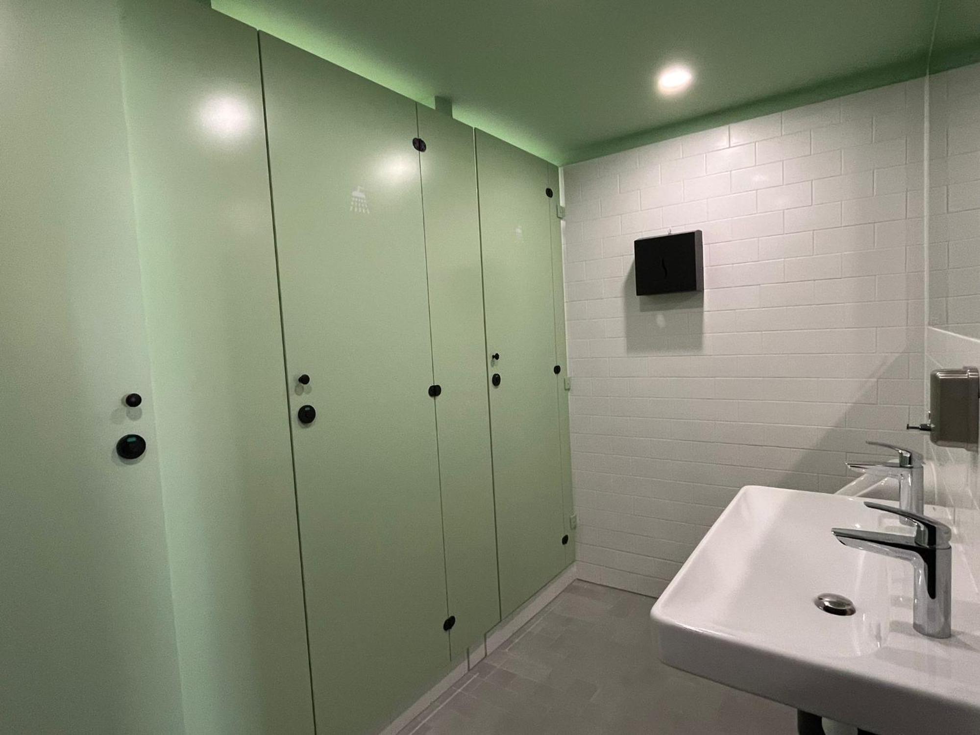 Izy Stay Hostel Μπρατισλάβα Εξωτερικό φωτογραφία