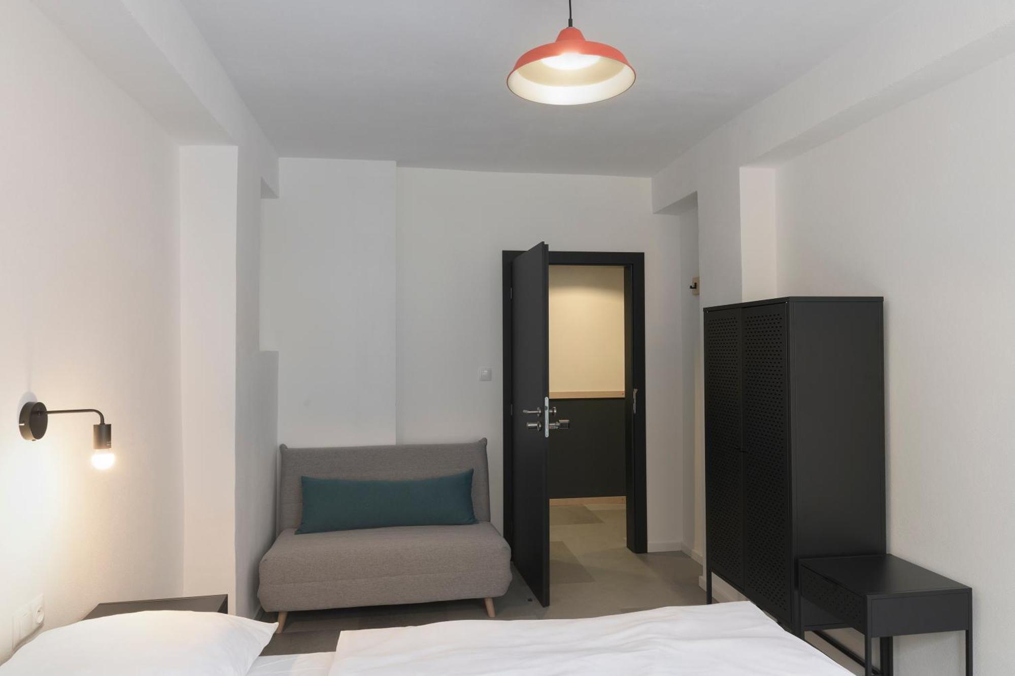 Izy Stay Hostel Μπρατισλάβα Εξωτερικό φωτογραφία